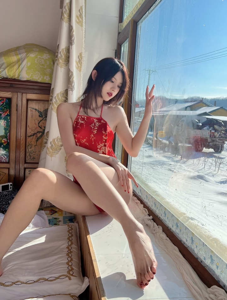 图片[1]-【微密圈】就是阿朱啊-红肚兜&下班地铁&乘务员&缆车[59P3V-65MB]-蜜桃啵啵